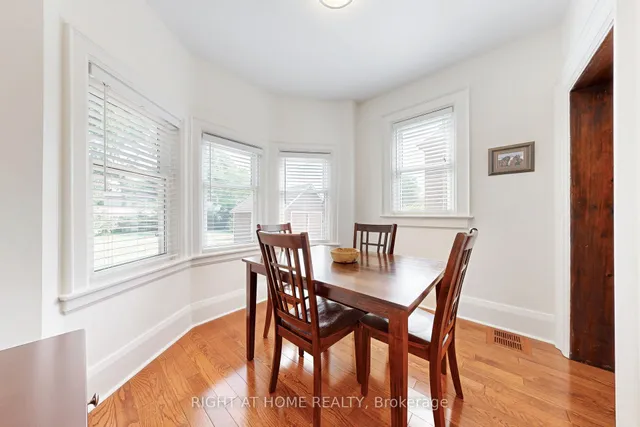 Additional image 18 of 159 ROSEMOUNT Ave