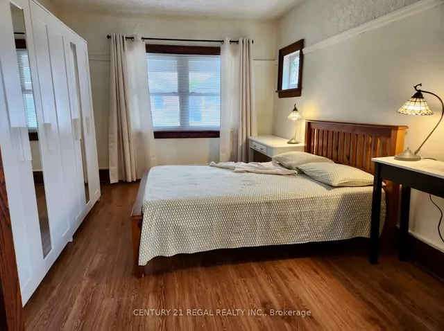 Additional image 26 of 32 Chamberlain Ave