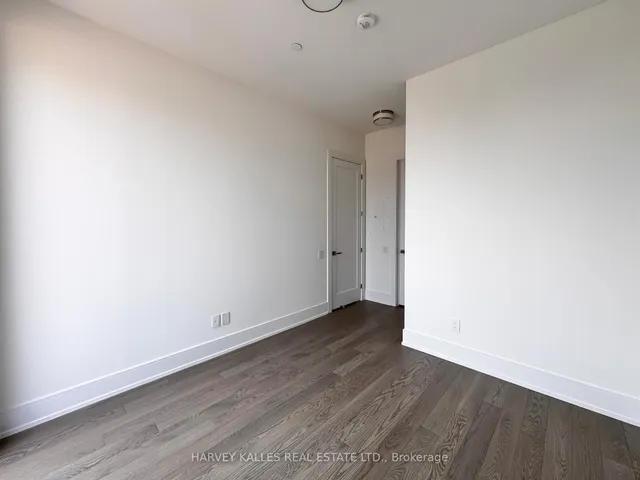 Additional image 30 of 155 Merchants Wharf Unit 701