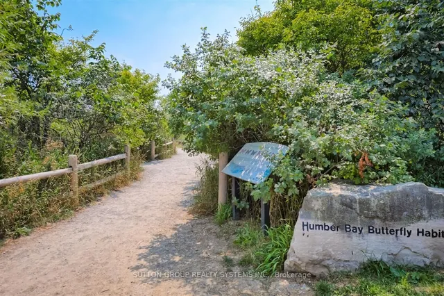 Additional image 31 of 39 Annie Criag Dr Unit 704