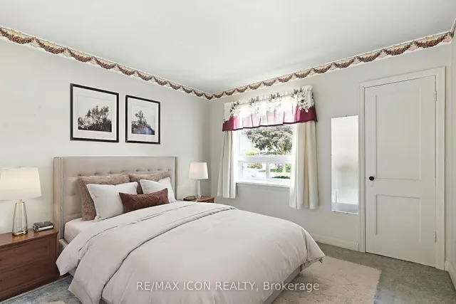 Additional image 43 of 35 Grenville Ave