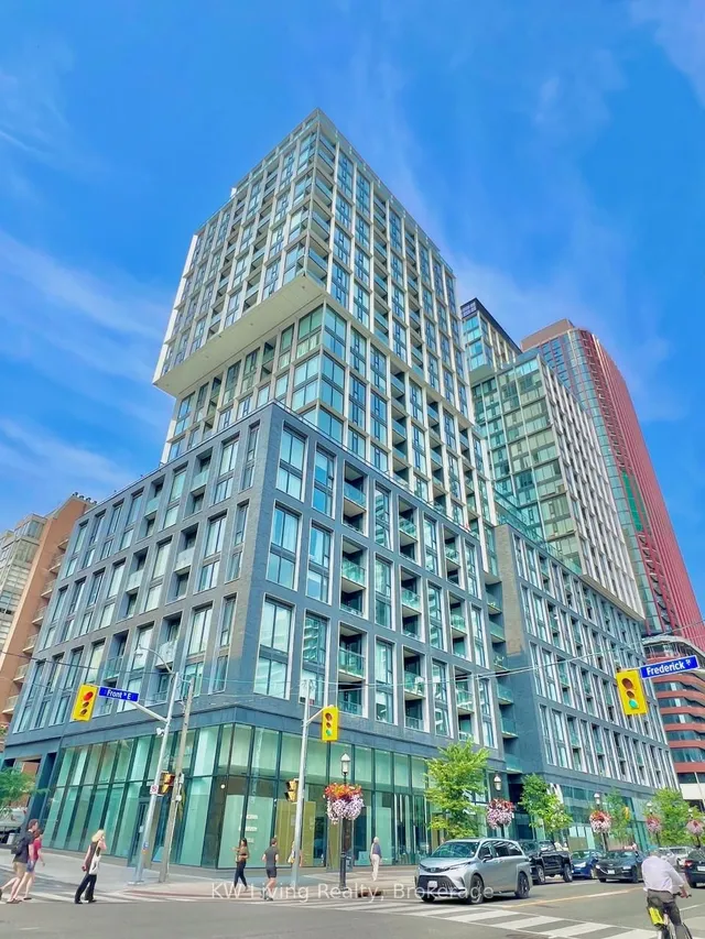 Additional image 27 of 158 Front St Unit 1105