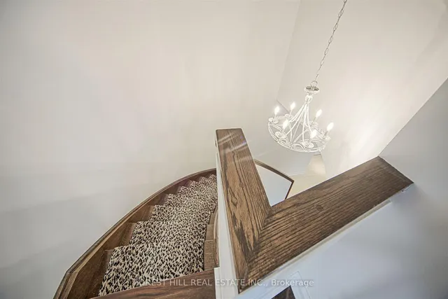 Additional image 21 of 3 McAlpine St Unit 501