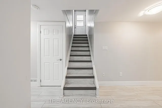 Additional image 12 of 137 Pepperwood Cres