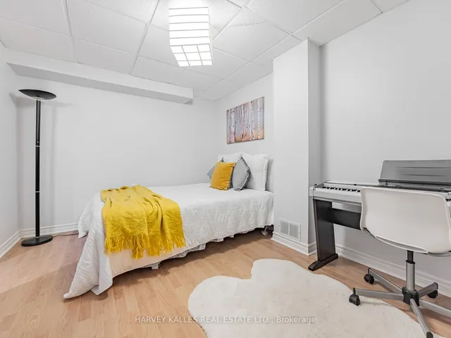 Additional image 28 of 9 Bobcat Terr