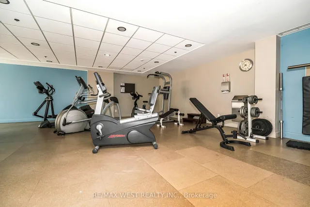 Additional image 33 of 1000 King St Unit 209