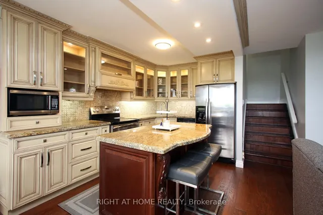 Additional image 5 of 11 Wincott Dr Unit 1508