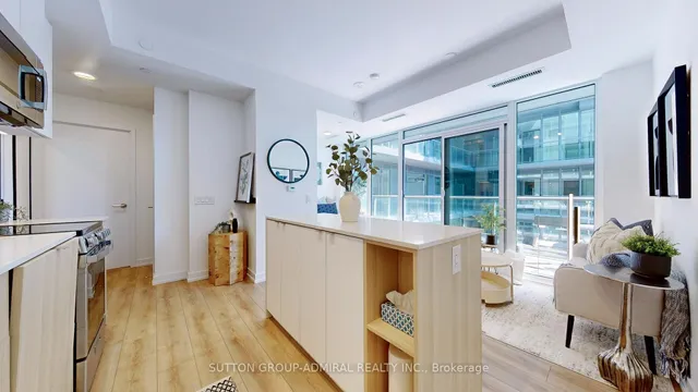 Additional image 7 of 500 Dupont St Unit 602