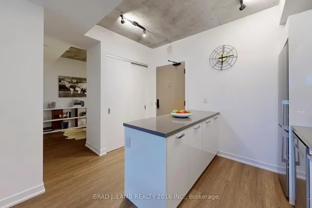 Additional image 17 of 195 McCaul St Unit 1203