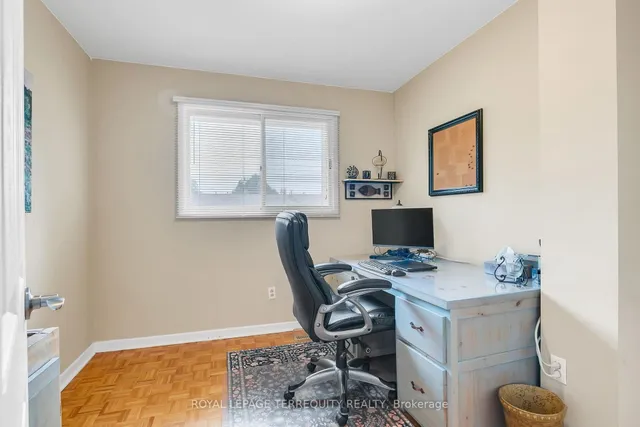 Additional image 21 of 74 Silver Shadow Path