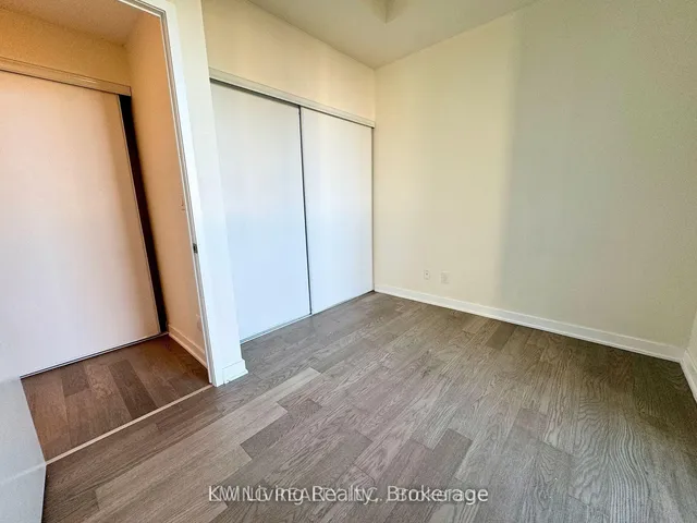 Additional image 15 of 17 Dundonald St Unit 1006