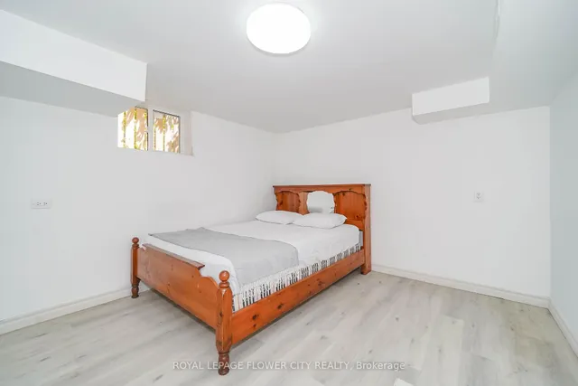 Additional image 39 of 16 Scranton Rd