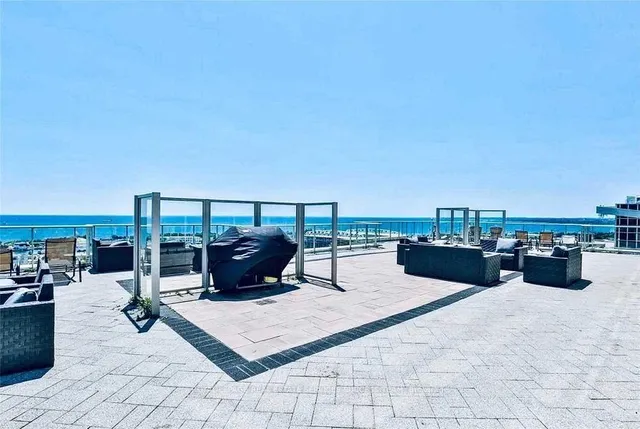 Additional image 13 of 65 East Liberty St Unit 718