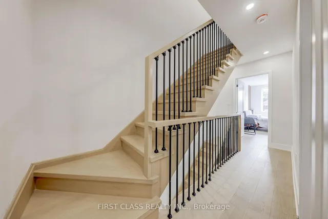 Additional image 18 of 431 Roxton Rd