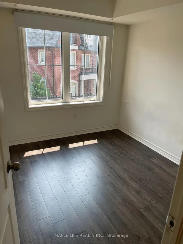 Additional image 9 of 12 EATON PARK Lane Unit 8