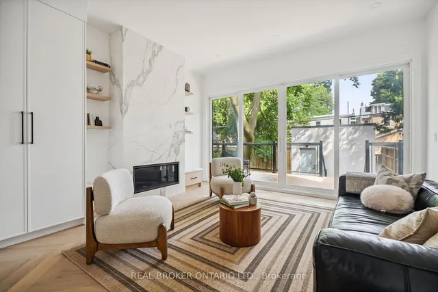 Additional image 3 of 98 Hogarth Ave