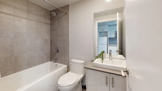 Additional image 14 of 1195 The Queens Way Unit 3