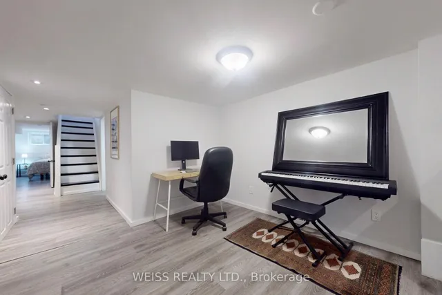 Additional image 31 of 758 Richmond St