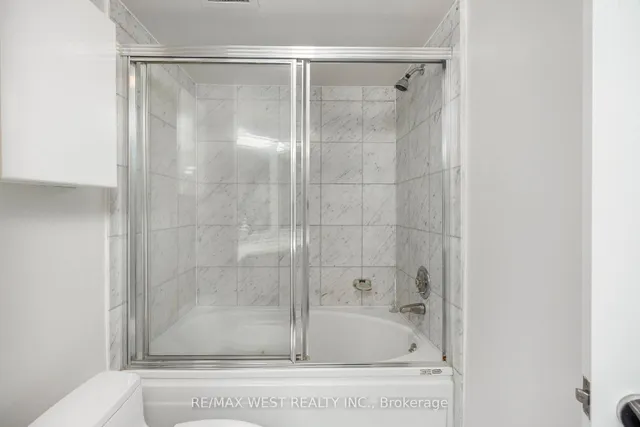 Additional image 21 of 38 Elm St Unit 410