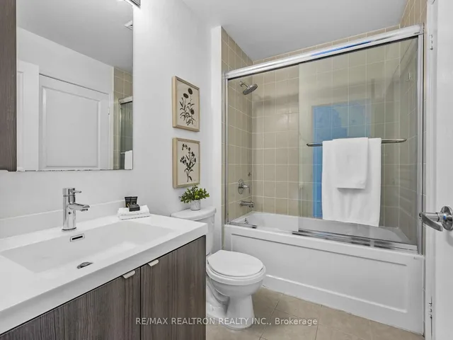 Additional image 28 of 352 Front St Unit 1816