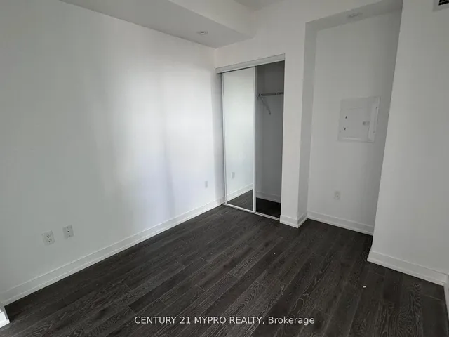 Additional image 3 of 1 Yorkville Ave Unit 3603