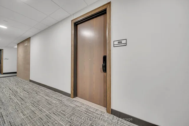 Additional image 7 of 741 King St Unit 906