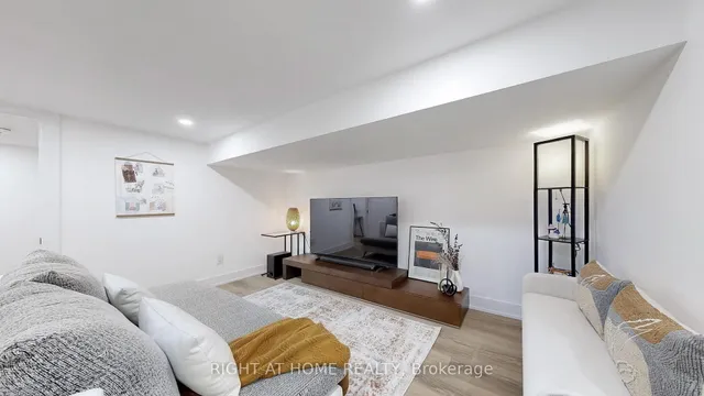 Additional image 28 of 201 Springdale Blvd