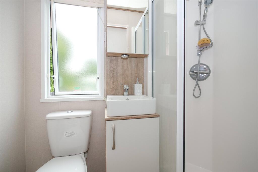 Additional image 8 of Glen Road, Baildon, Shipley, West Yorkshire, BD17