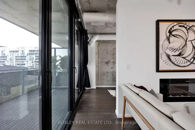 Additional image 23 of 21 Lawren Harris Sq Unit 804