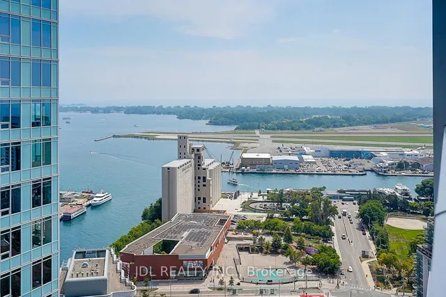 Additional image 33 of 19 Bathurst St Unit 3709