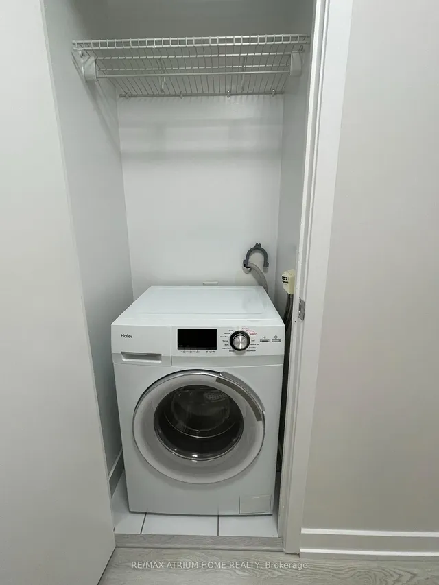 Additional image 17 of 10 Capreol Crt Unit 750