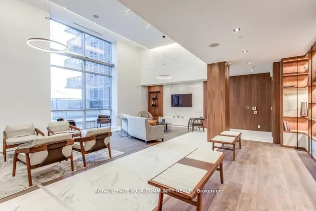 Additional image 12 of 255 Village Green Sq Unit 1310