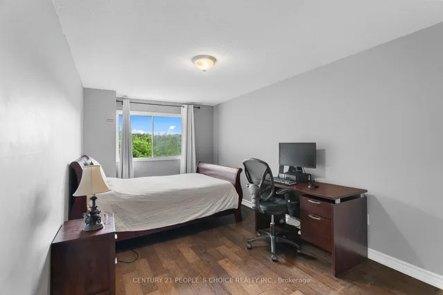 Additional image 29 of 133 Robert Hicks Dr