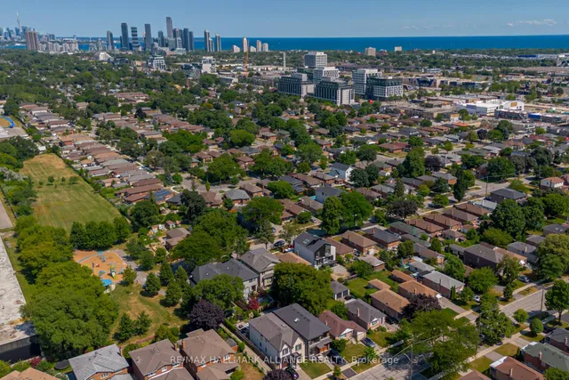 Additional image 6 of 43 Trueman Ave