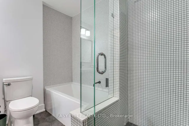 Additional image 18 of 24 Southport St Unit 155