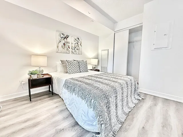 87 Peter St Unit 1413