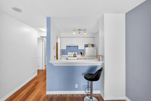 Additional image 13 of 1 Lee Centre Dr Unit 613