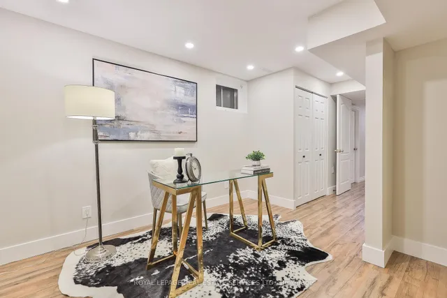 Additional image 24 of 45 Doonaree Dr