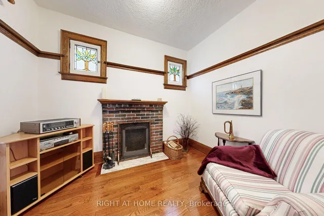 Additional image 12 of 159 ROSEMOUNT Ave