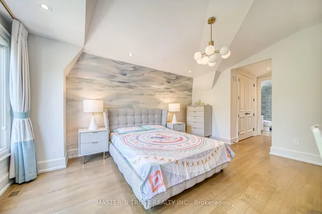 Additional image 29 of 15 Ames Circ