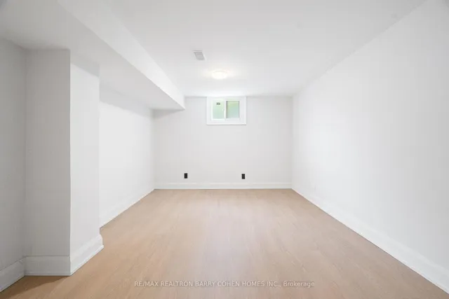 Additional image 35 of 918 Eglinton Ave