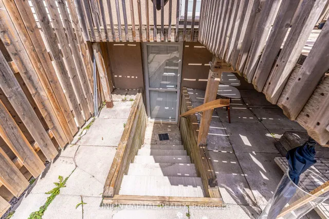 Additional image 34 of 56 Cloverdale Rd