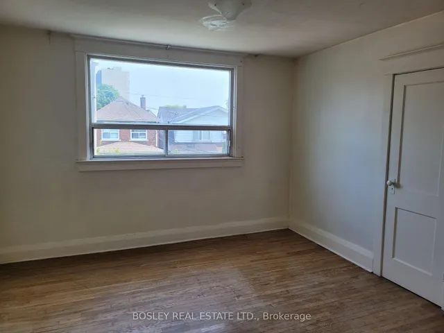 Additional image 12 of 12 Thyra Ave