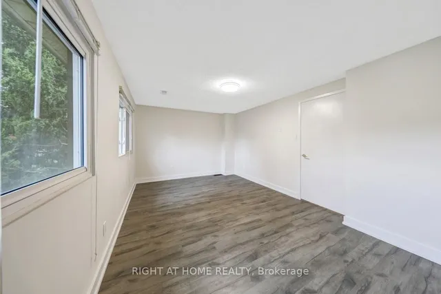 Additional image 20 of 129 Jenny Wren Way