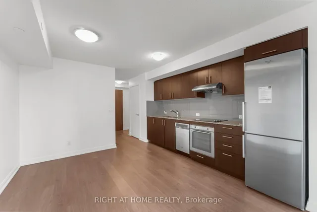 Additional image 6 of 255 Village Green Sq Unit 1501