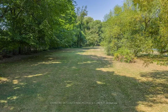 Additional image 5 of 2 Bridle Heath Gate