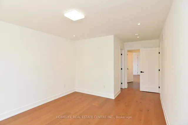 Additional image 37 of 1 Camilla Cres