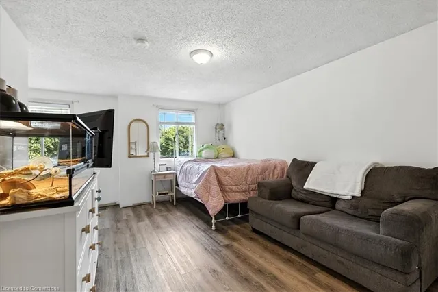 Additional image 23 of 36 Notchwood Crt