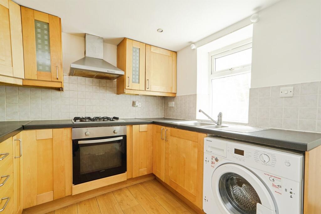 Additional image 5 of Chestnut Grove, Bradford