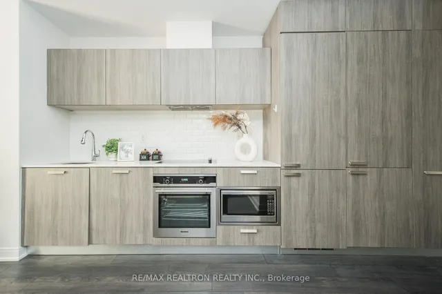 Additional image 21 of 50 Charles St Unit 606